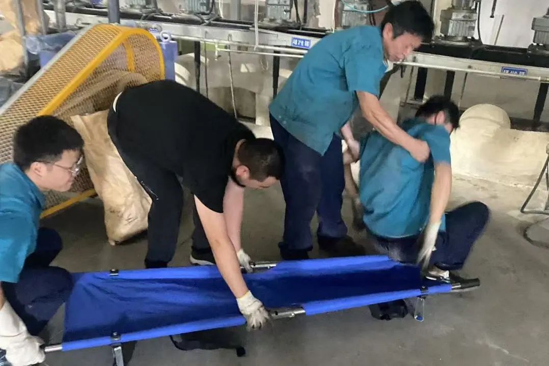 Changshu Polyester აწარმოებს საგანგებო სამაშველო საბურღი მაღალი ტემპერატურით გამოწვეული სითბოსთვის